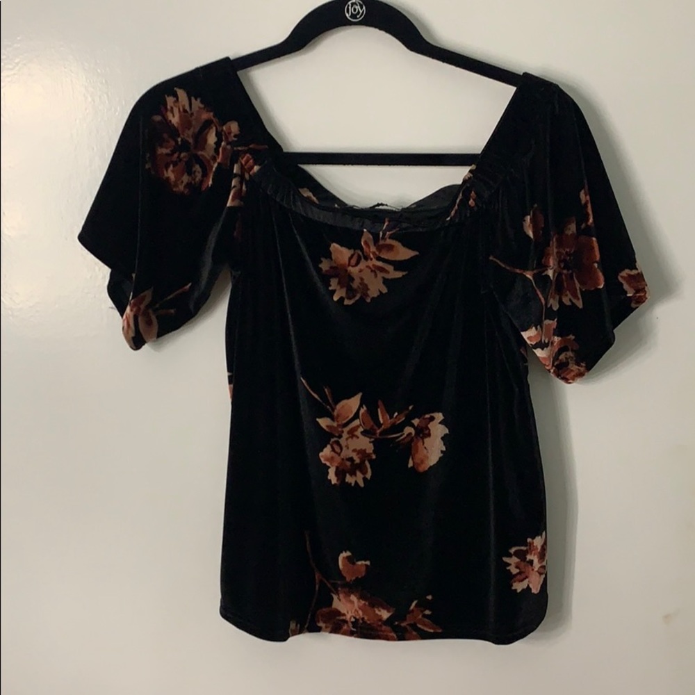 BKE boutique off the shoulder top